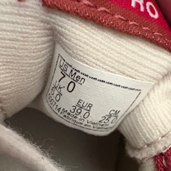 Vans Red and White Canvas Shoes - Picture 6 of 6